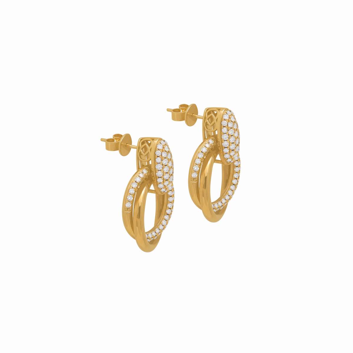 Aretes en oro amarillo 18k con colgadores entrelazadas con brillantes