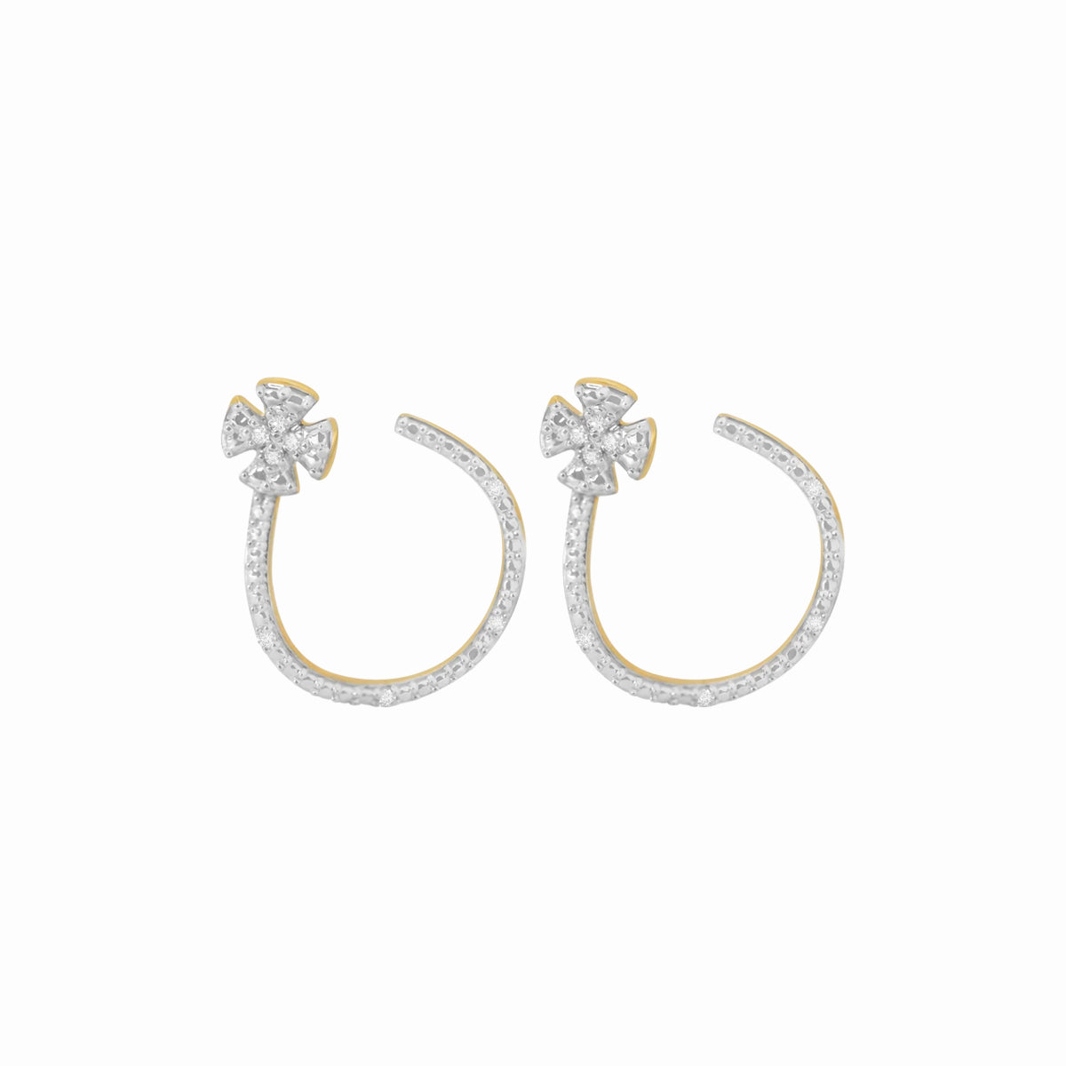 Aretes en oro amarillo de 18K flor linea con pavet