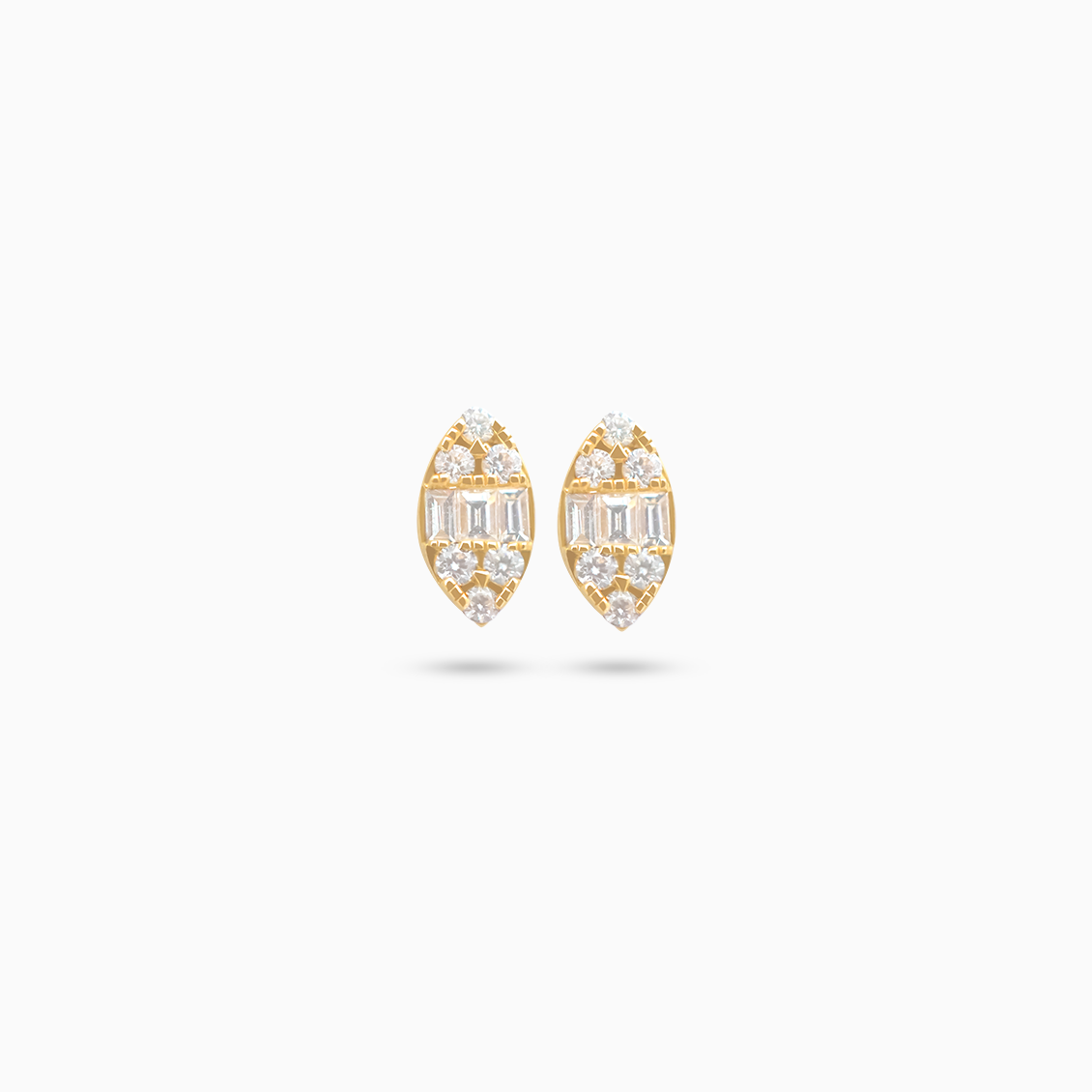 Aretes oro amarillo 18K marquise con brillantes