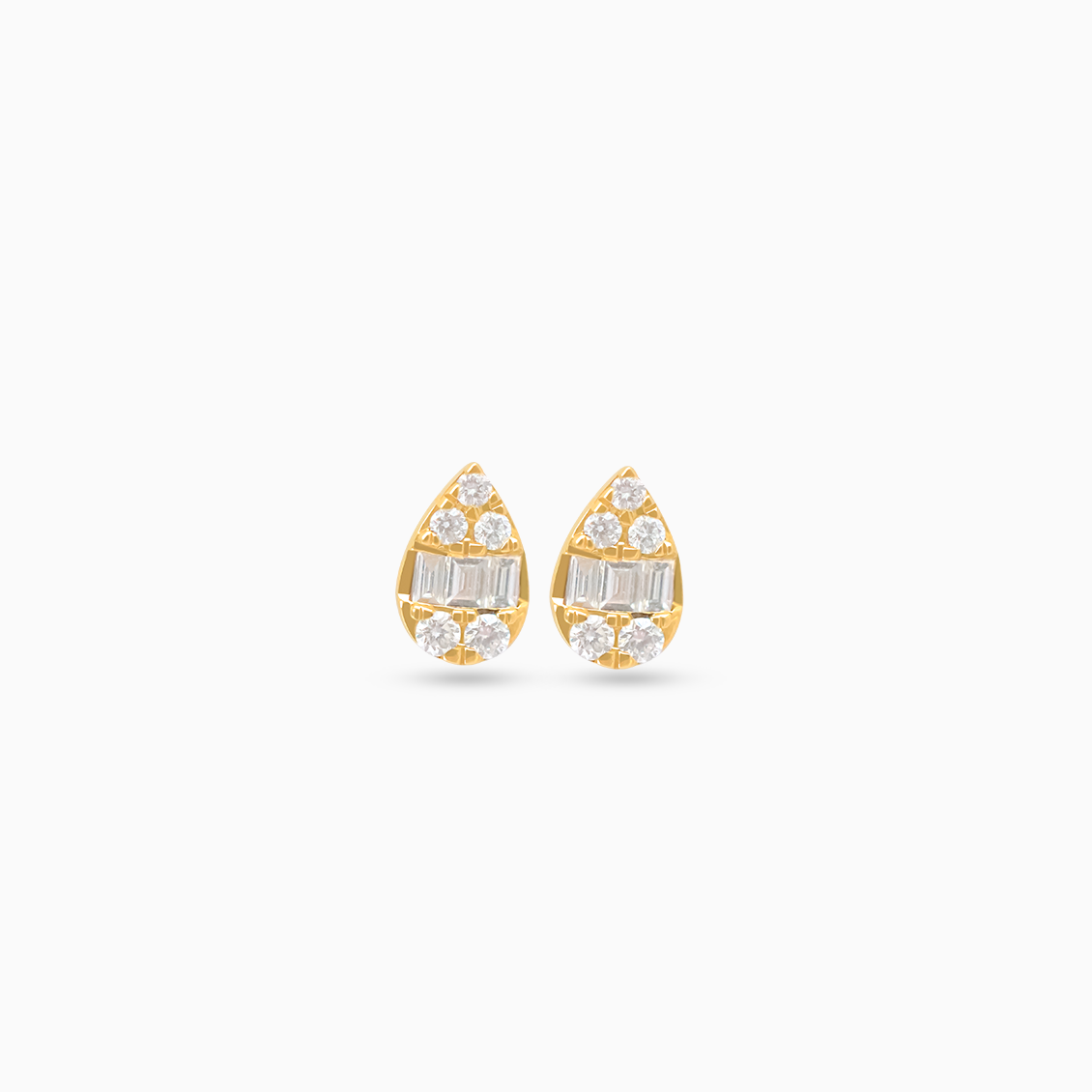 Aretes oro amarillo 18K gota con brillantes