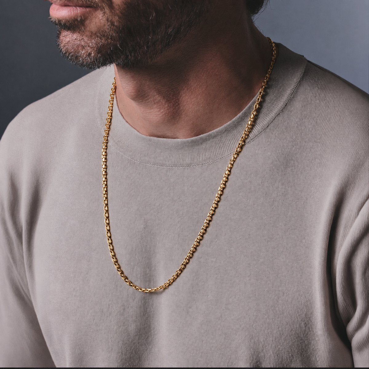 Cadena en oro amarillo 18K tipo marinera de 60 cm con brillante