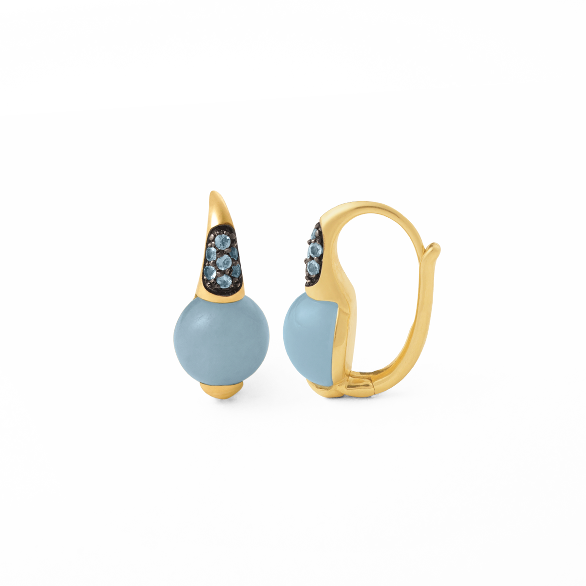 Aretes en oro rosa de 18k con topacio azul