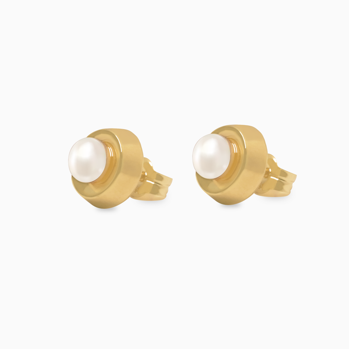 Aretes en oro amarillo de 18K con perla