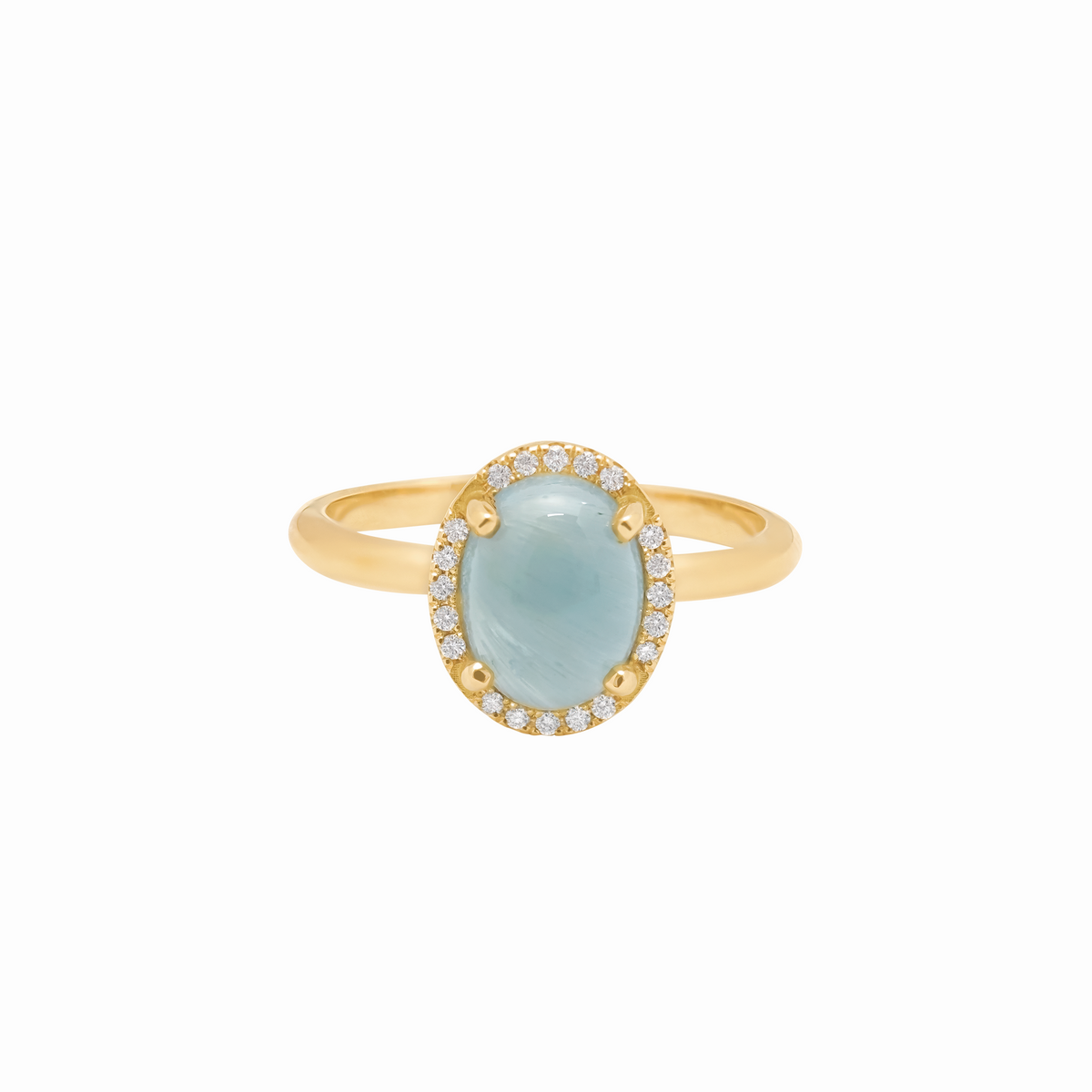 Anillo en oro amarillo 18K con aguamarina oval cabuchón con brillantes