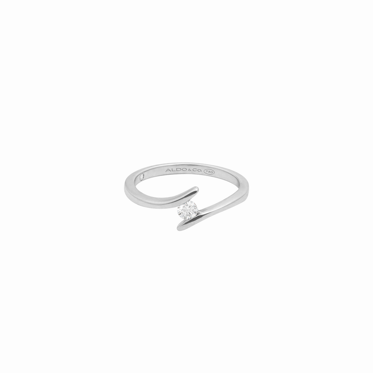 Anillo en oro blanco de 18K modelo unión con diamante de 0.10 ct