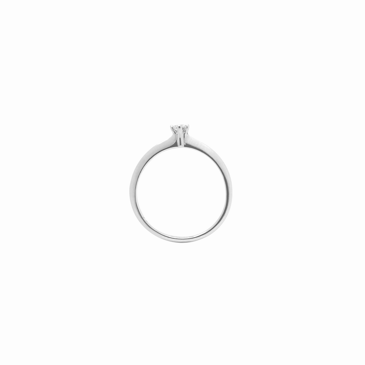 Anillo en oro blanco de 18K modelo Dulce Amor con brillante de 0.10 ct