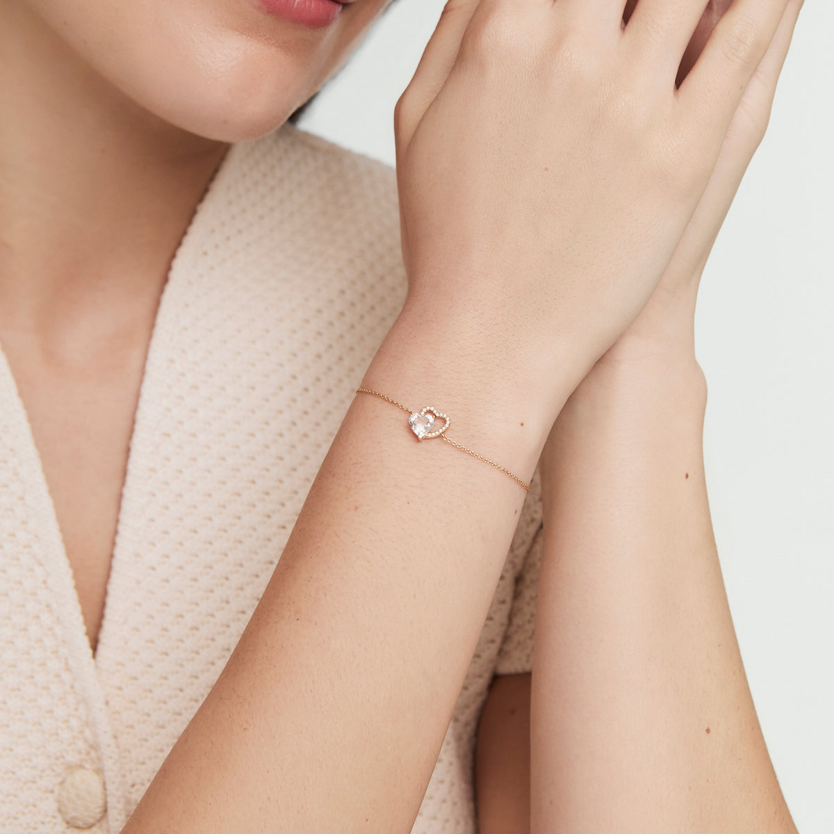 Pulsera oro amarillo 18K corazón calado con brillantes