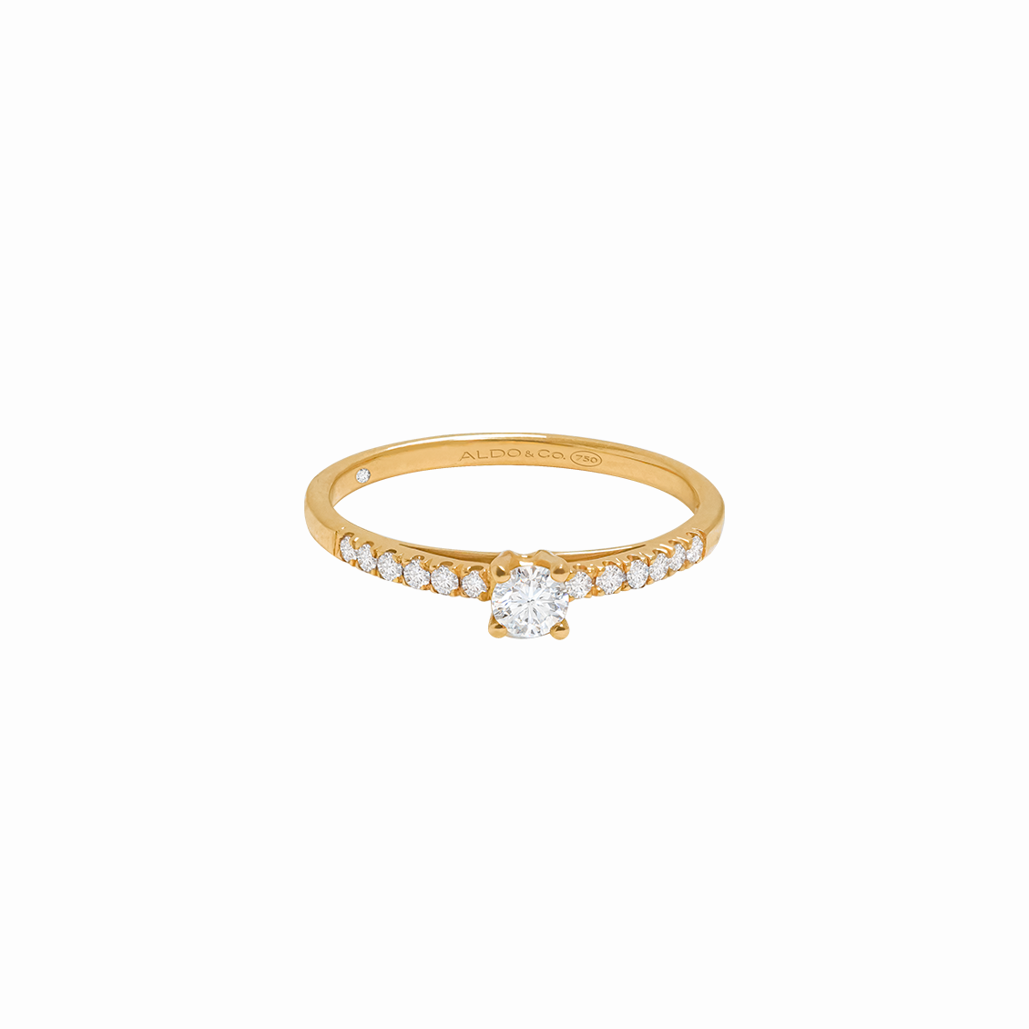 Anillo en oro amarillo 18K modelo emperatriz con brillantes