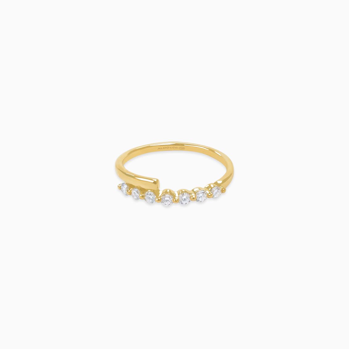 Anillo oro amarillo 18K con brillantes intercalados