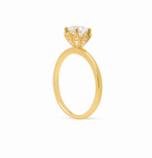Anillo de compromiso en oro amarillo 18k modelo Bouquet