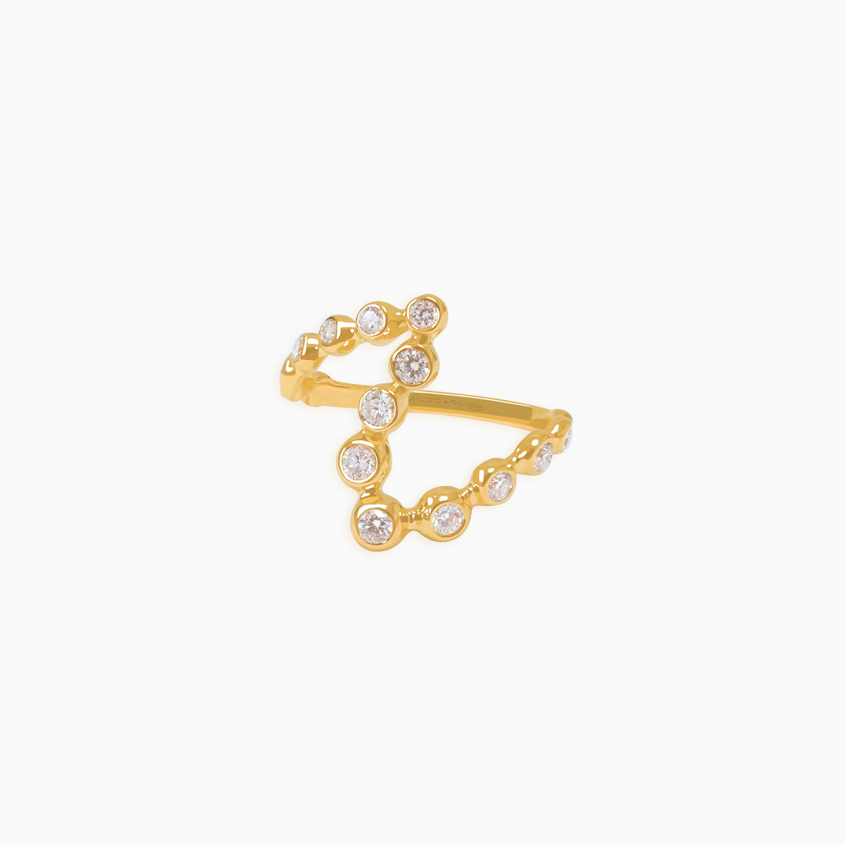 Anillo oro amarillo 18K doble curvatura con brillantes