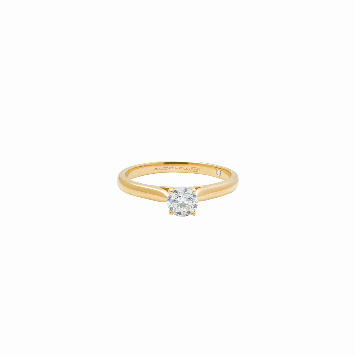 Anillo en oro amarillo de 18K modelo Royal con brillante 0.37 ct