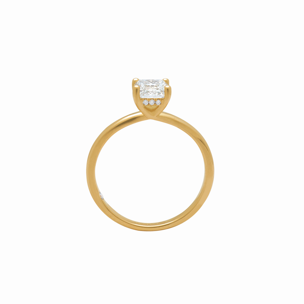 Anillo de compromiso en oro amarillo de 18K modelo Grace