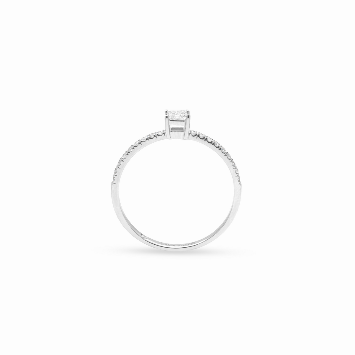 Anillo de compromiso en oro blanco de 18K modelo Constanza