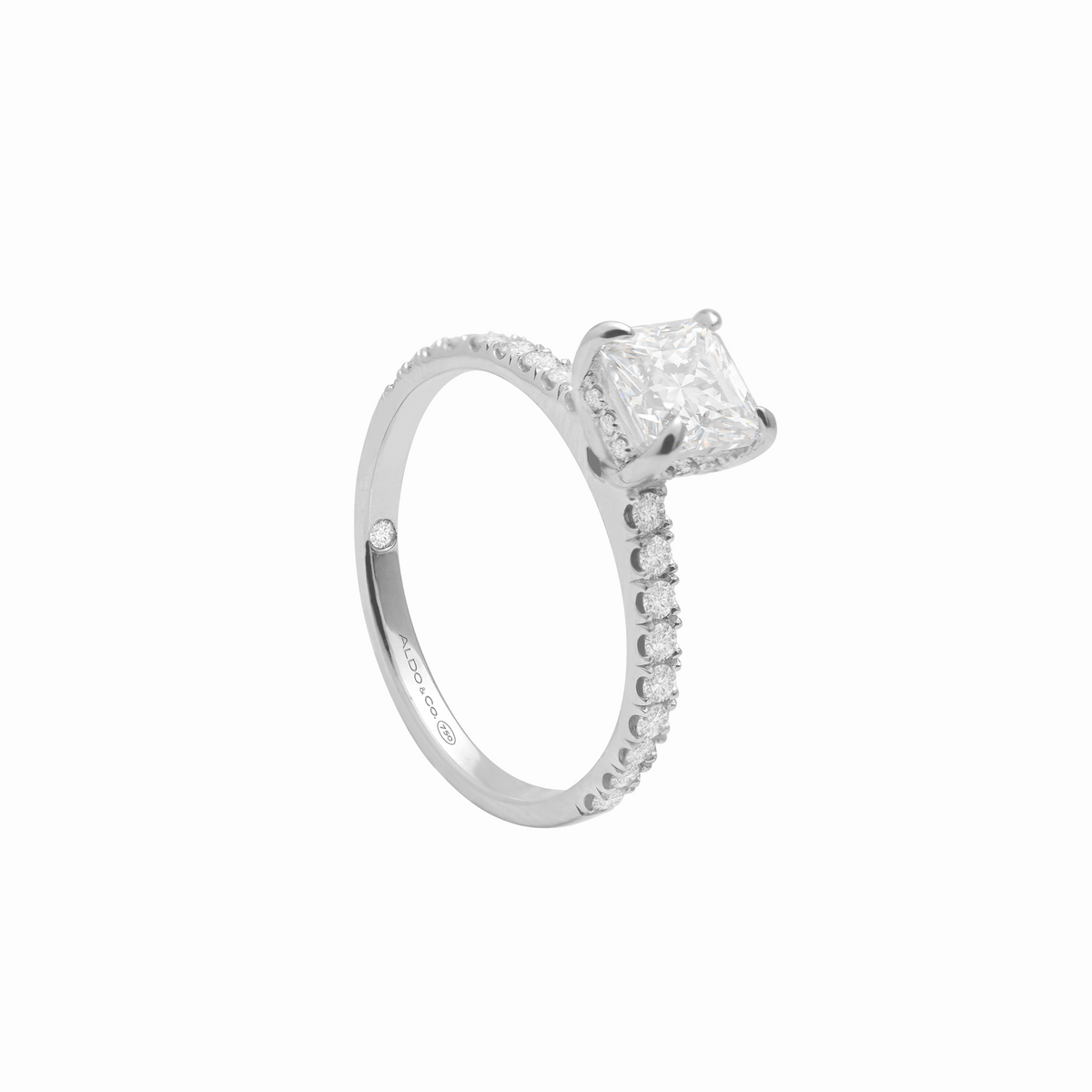 Anillo de compromiso en oro amarillo de 18K modelo Julietta
