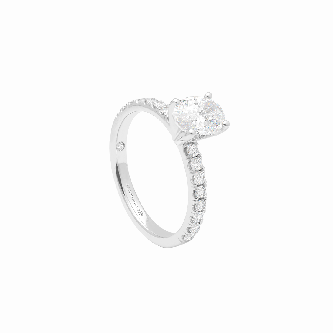 Anillo de compromiso en oro amarillo de 18K modelo Camile