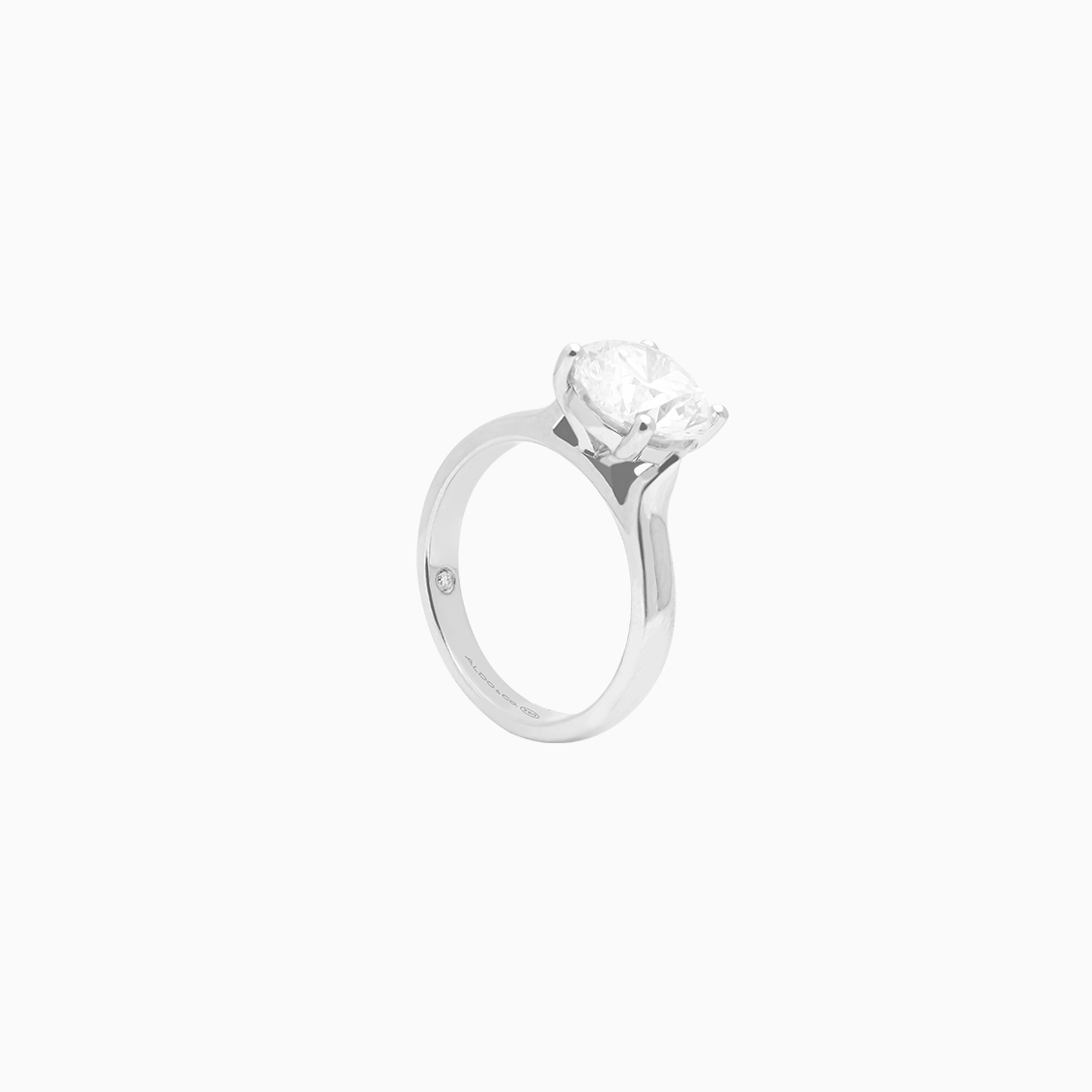 Anillo de compromiso de platino modelo Royal