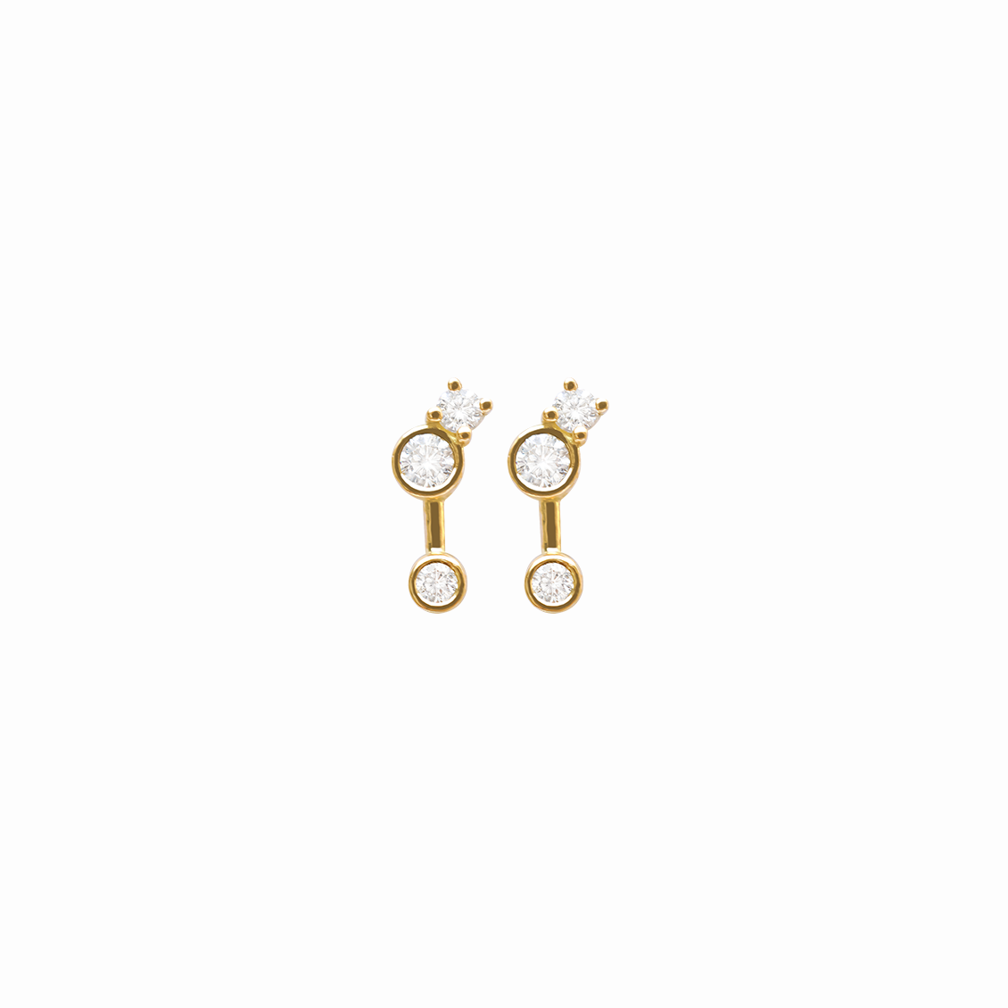 Medio arete en oro amarillo 18K piercing barrita asimetrica