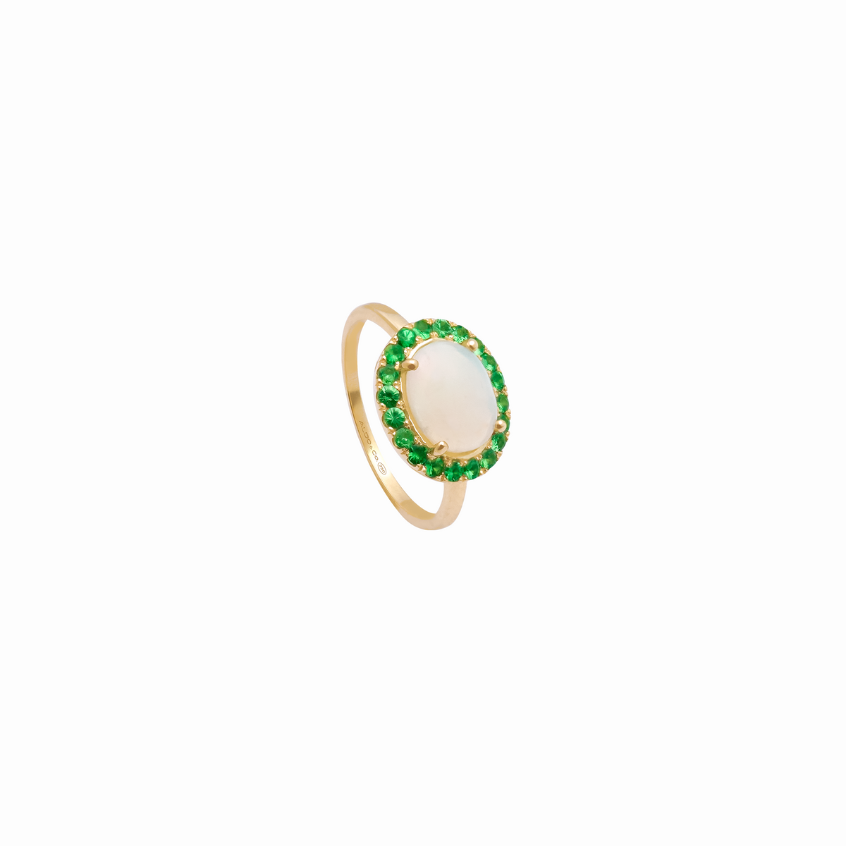 Anillo en oro amarillo 18K con ópalo cabuchón y tsavorita