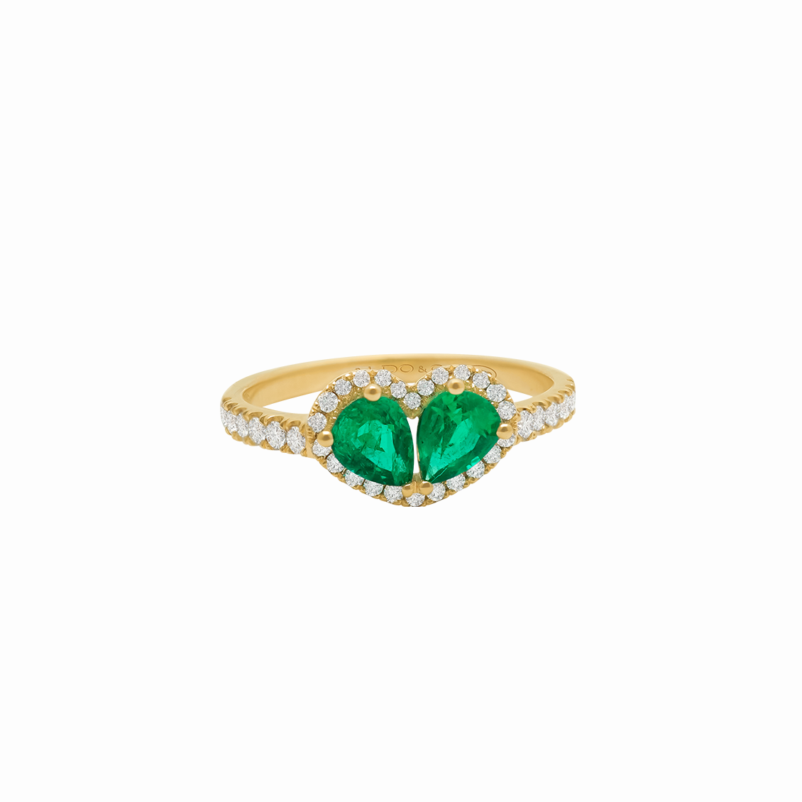 Anillo en oro amarillo 18K con esmeraldas pera corazon y brillantes