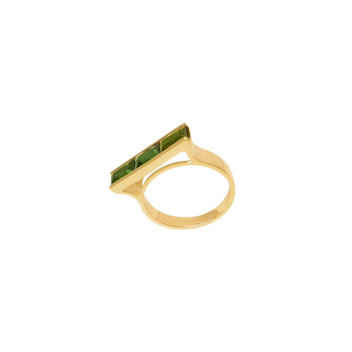 Anillo oro amarillo de 18K con 3 turmalinas verdes baguettes