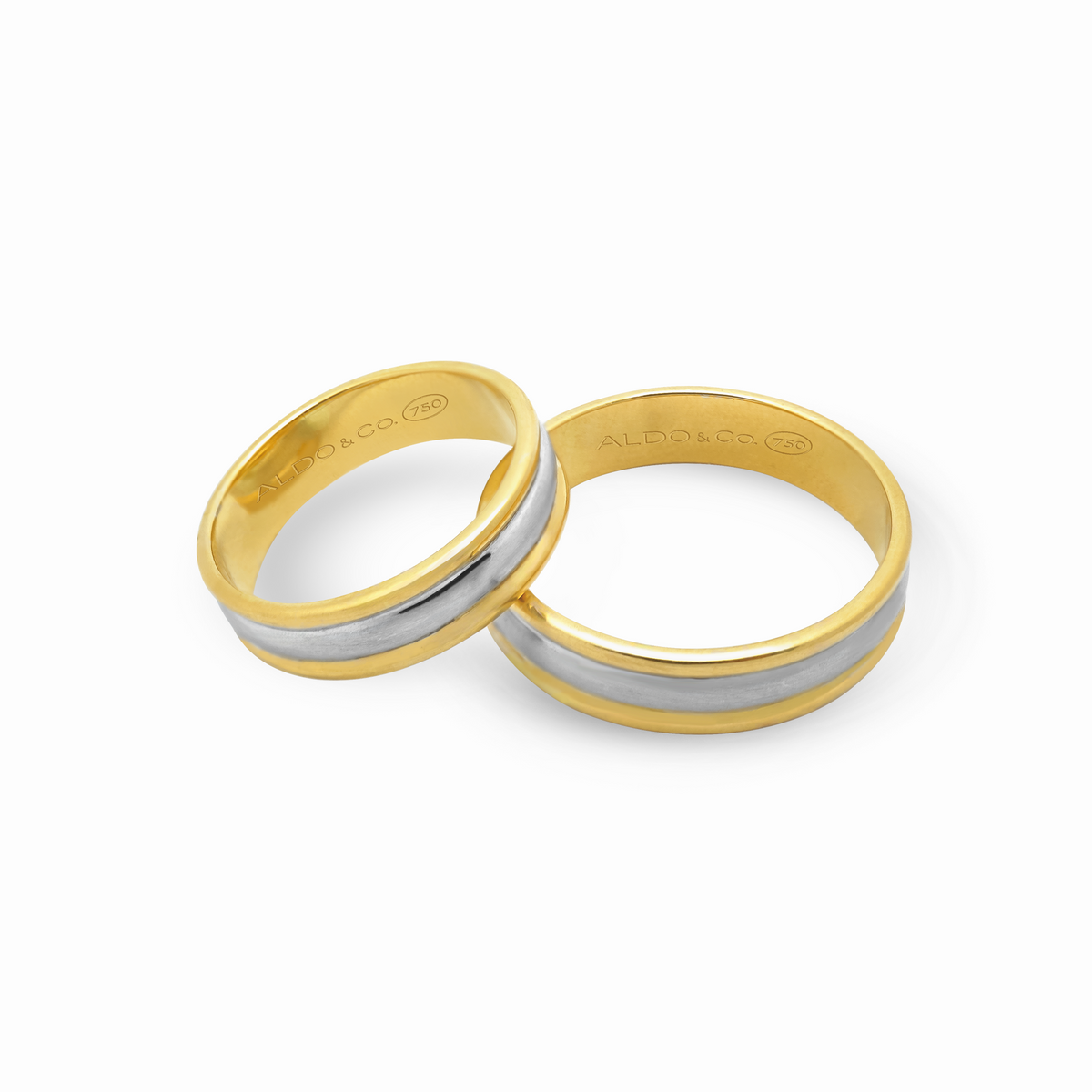 Alianzas matrimoniales en 2 oros con centro satinado y bordes brillosos