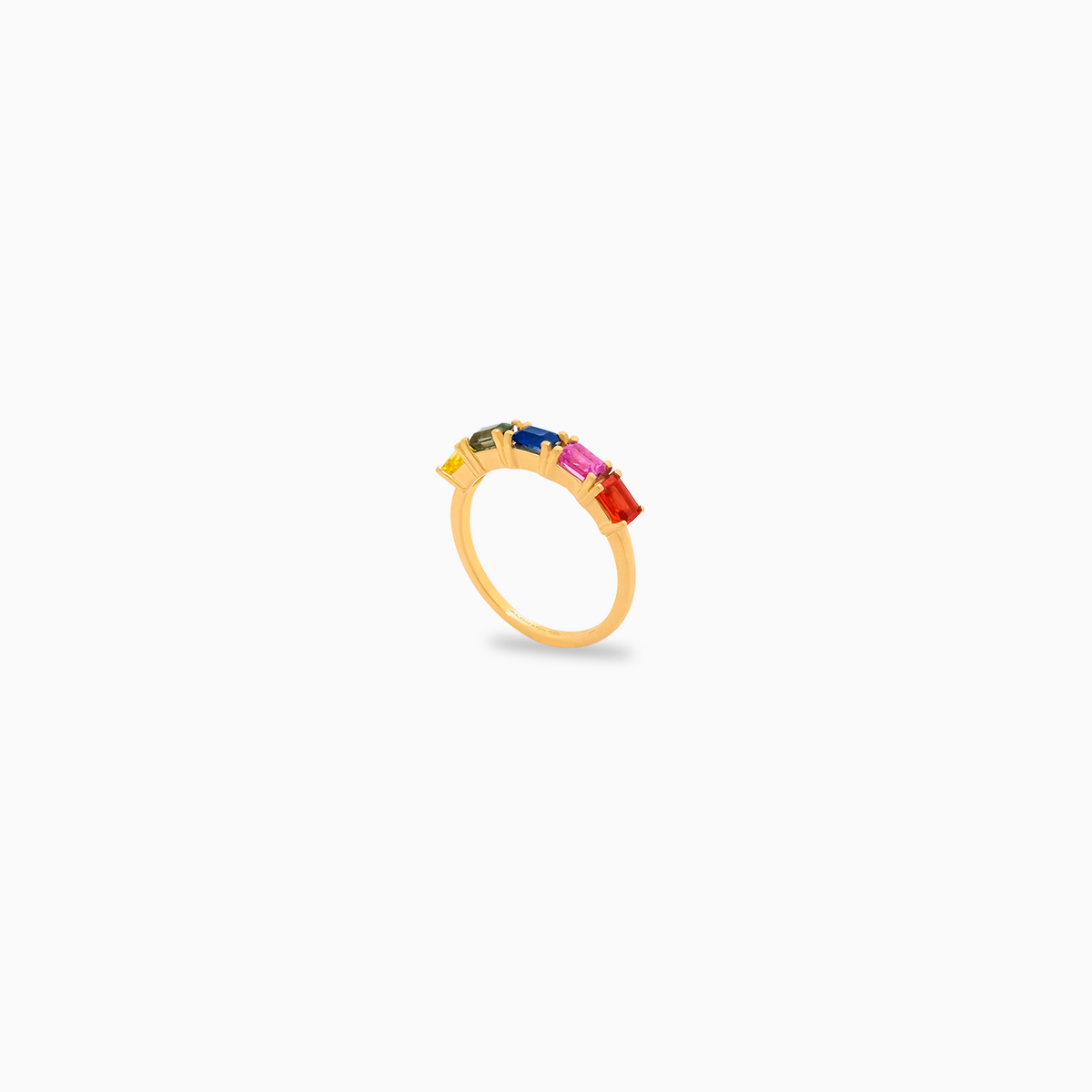 Anillo oro amarillo 18K cintillo rainbow zafiros multicolores
