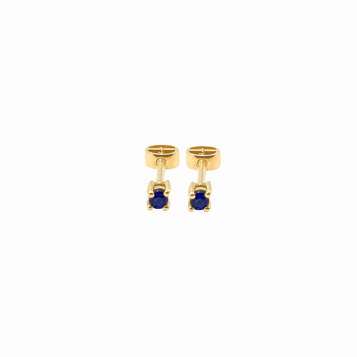 Arete en oro amarillo 18K punto de luz con zafiro