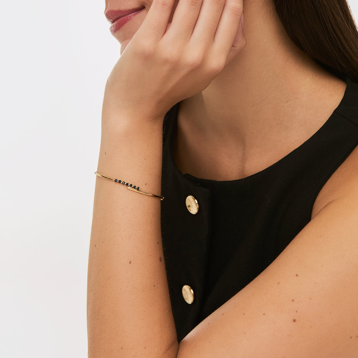 Pulsera oro amarillo 18K bangle con zafiros