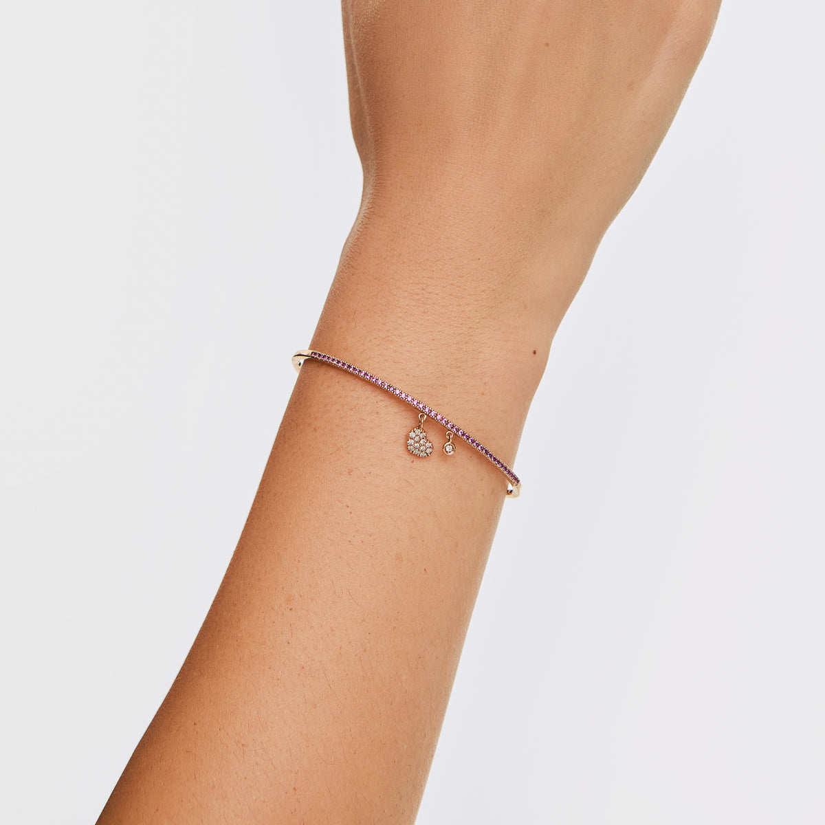 Pulsera oro amarillo 18K con zafiro rosado dije corazon c/ brillantes