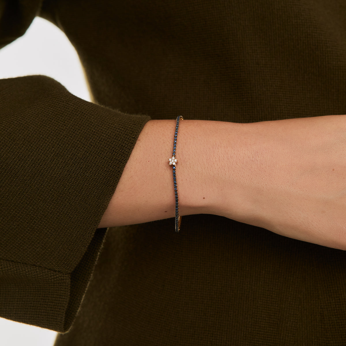 Pulsera oro rosa de 18K tennis centro estrella con brillantes