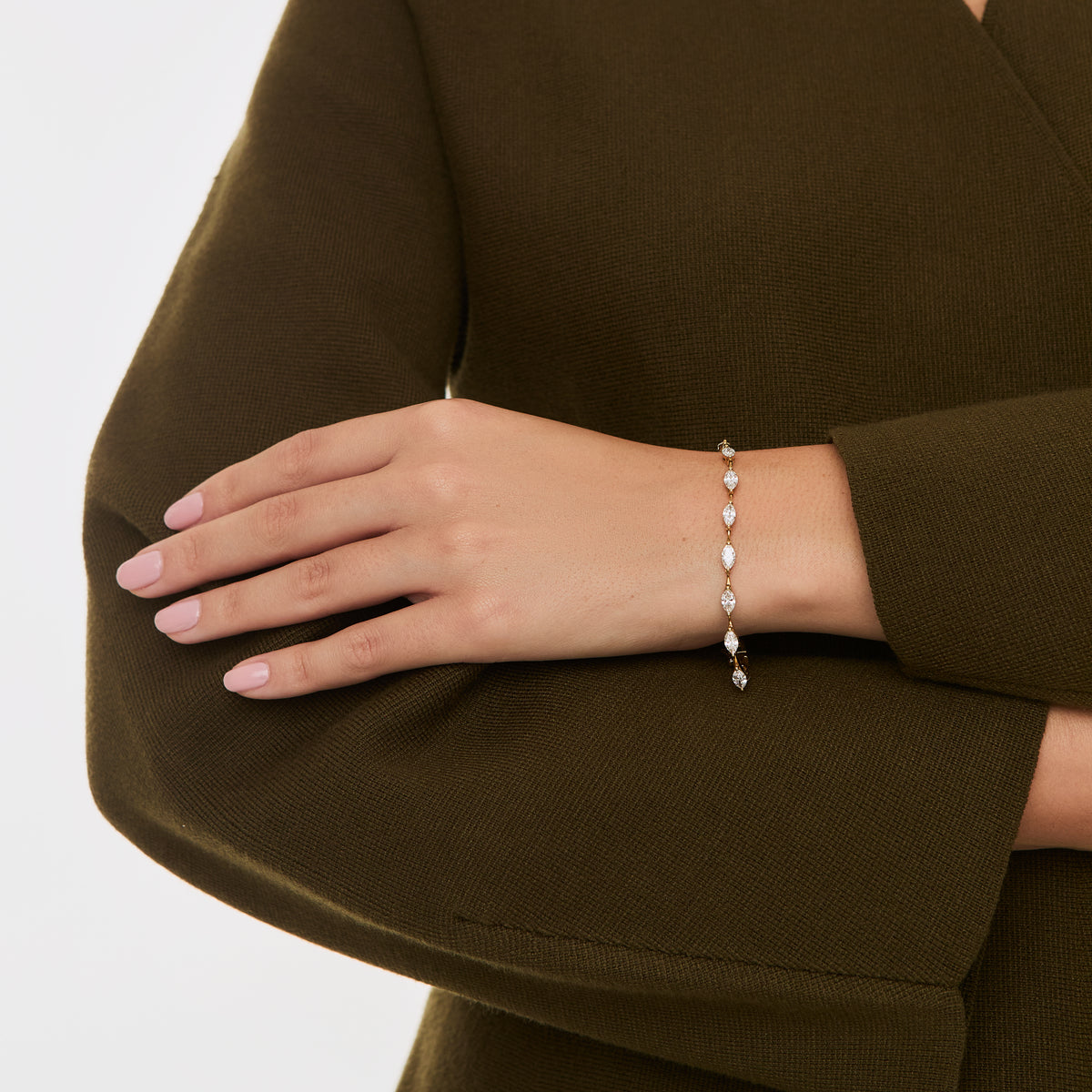 Pulsera oro amarillo de 18K tennis con diamantes marquises