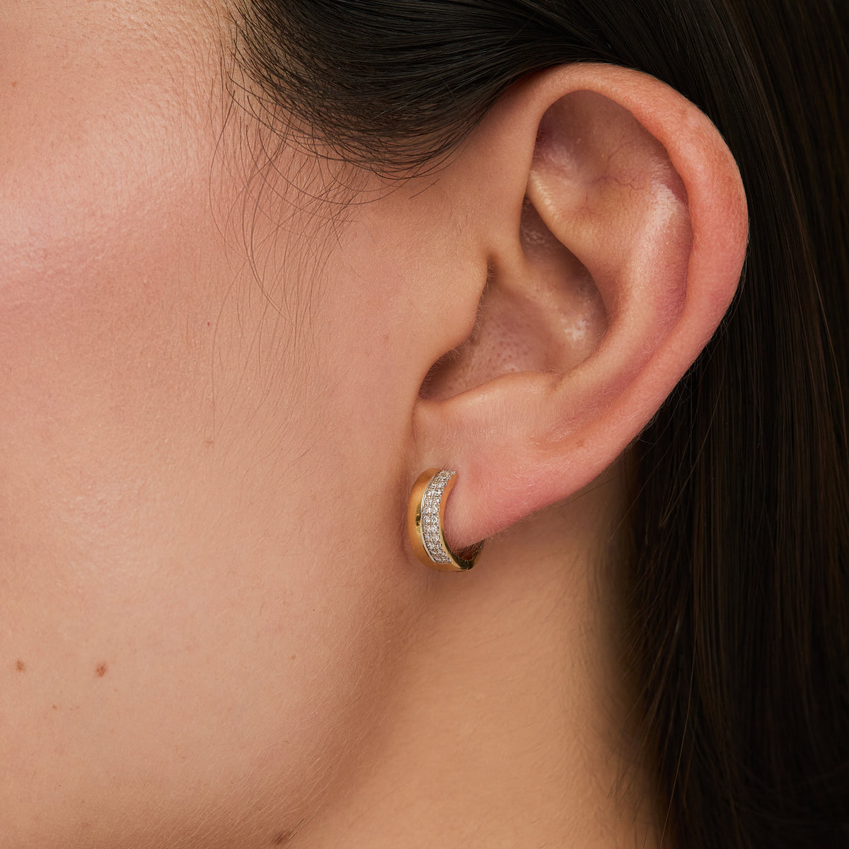 Arete argolla oro amarillo 18K con brillantes