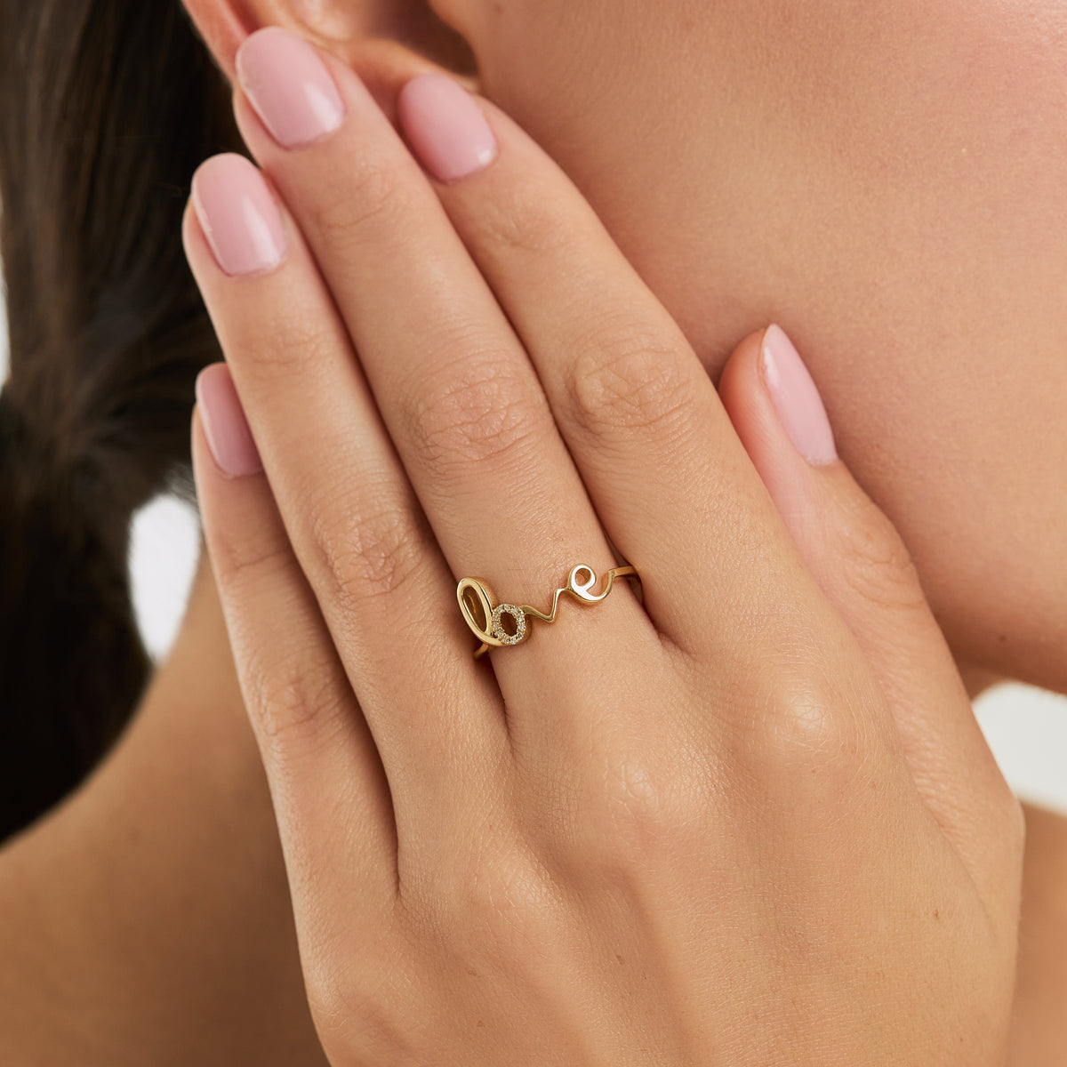 Anillo oro amarillo 18K love con brillantes