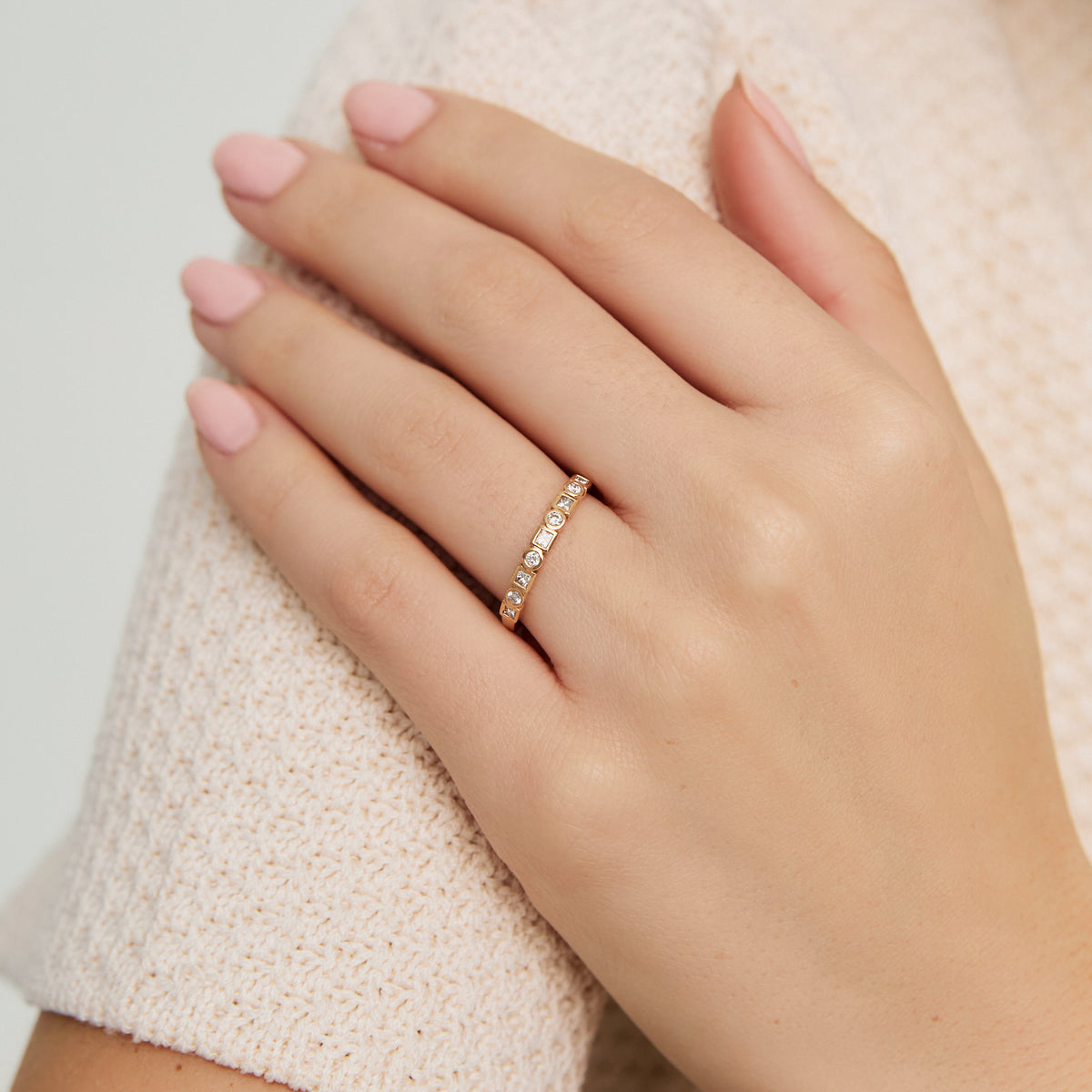 Anillo en oro amarillo 18K con brillantes