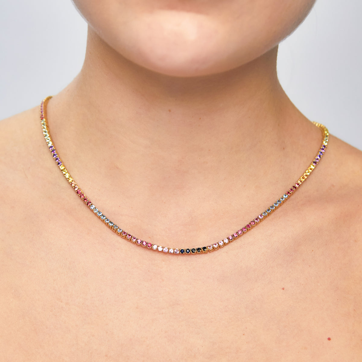Collar en oro amarillo 18K diseño tennis con piedras multicolor