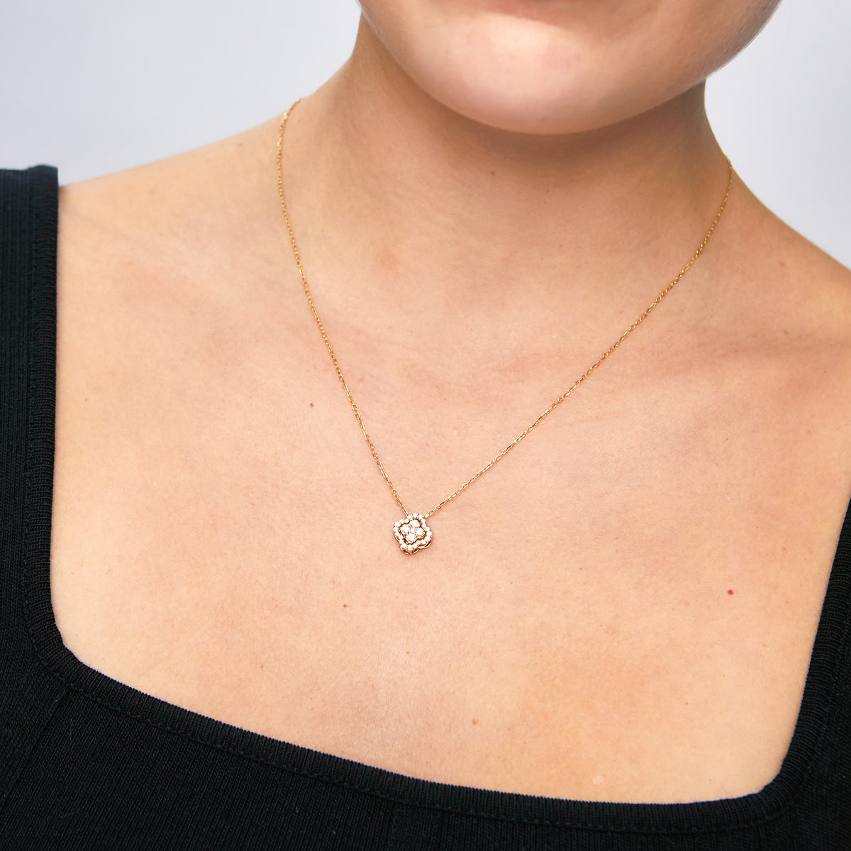 Collar oro amarillo 18K trébol con brillantes