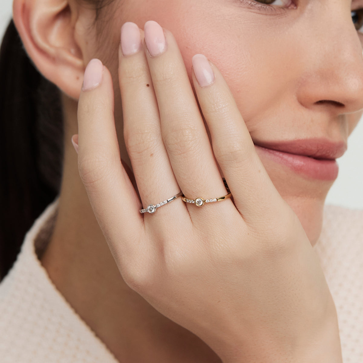 Anillo en oro blanco 18K con brillantes