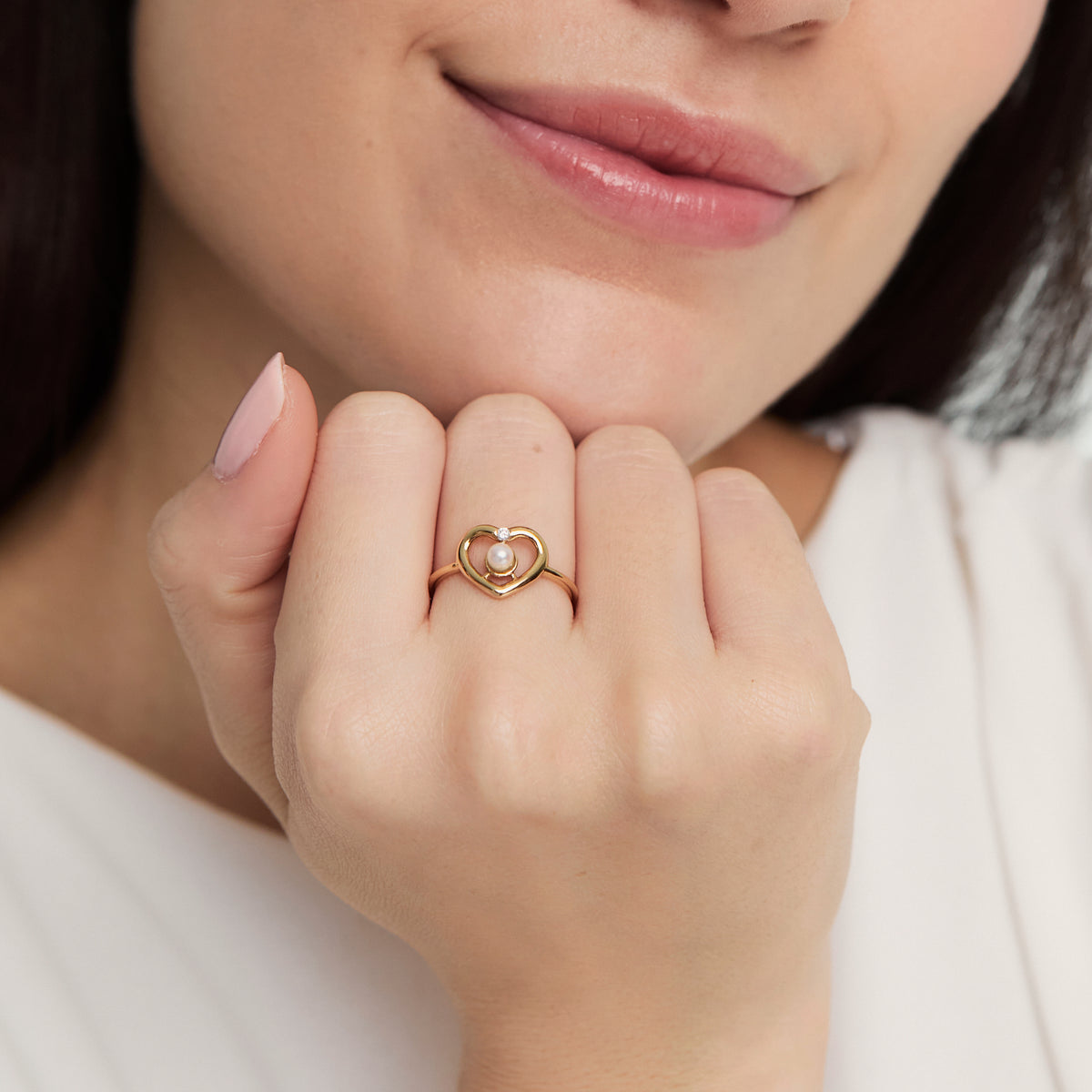 Anillo Pearl Love en oro amarillo de 18K