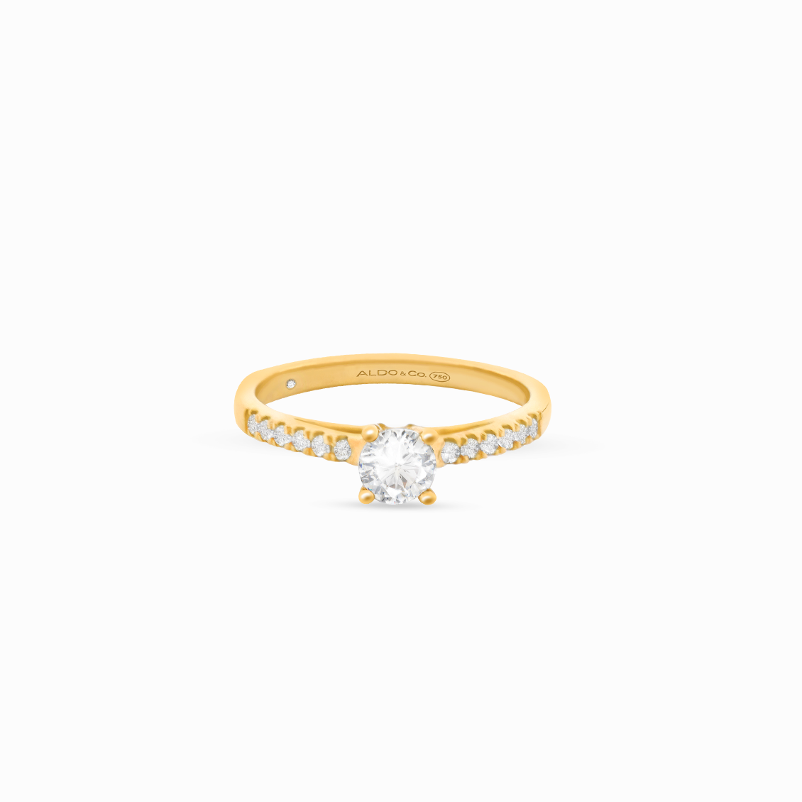 Anillo en oro amarillo de 18K solitario modelo emperatriz con brillantes