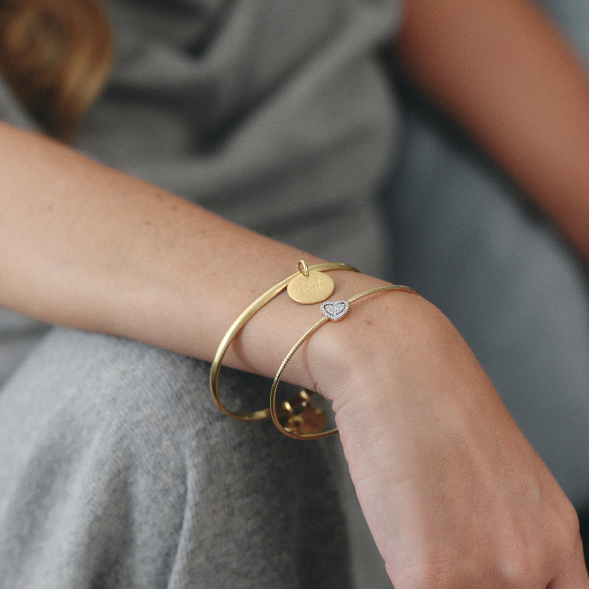 Pulsera oro amarillo 18K entorchado canastilla corazón con brillantes