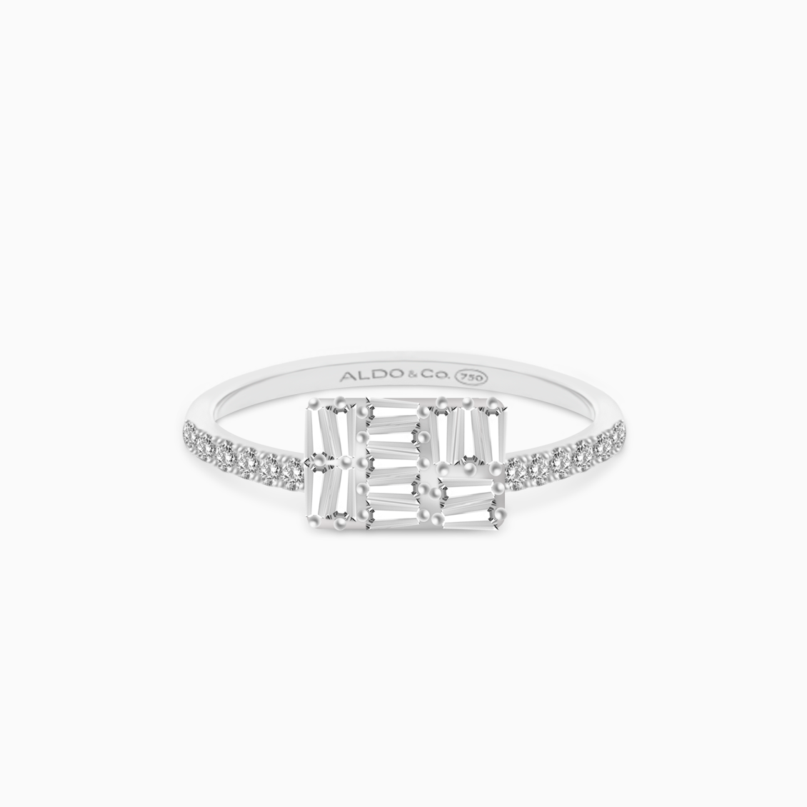 Anillo en oro blanco de 18K forma rectangular con brillantes