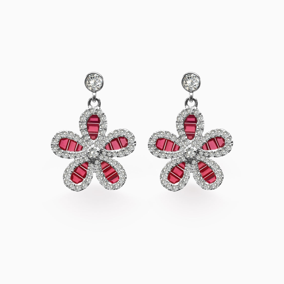 Aretes en oro blanco de 18K flor con rubís y brillantes