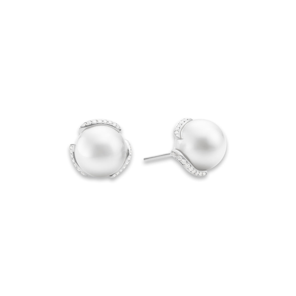 Aretes Mikimoto perla con brillantes