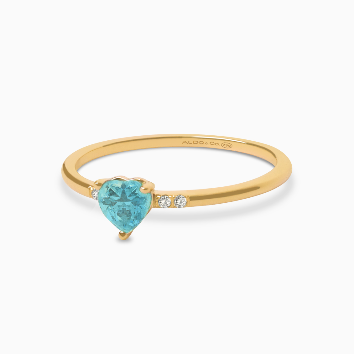 Anillo Love en oro amarillo de 18K con topacio corazón