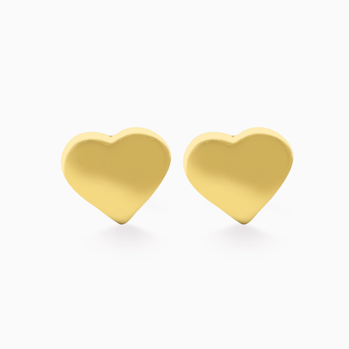 Aretes en oro amarillo de 18K corazón bombeado